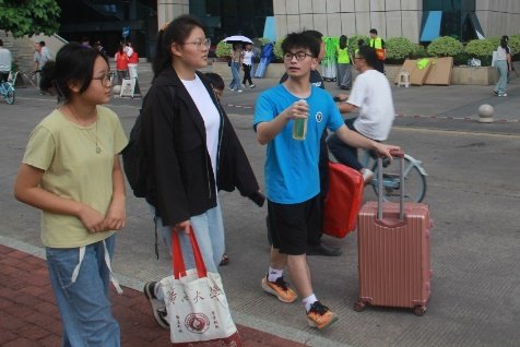 踏上海洋征程的新生